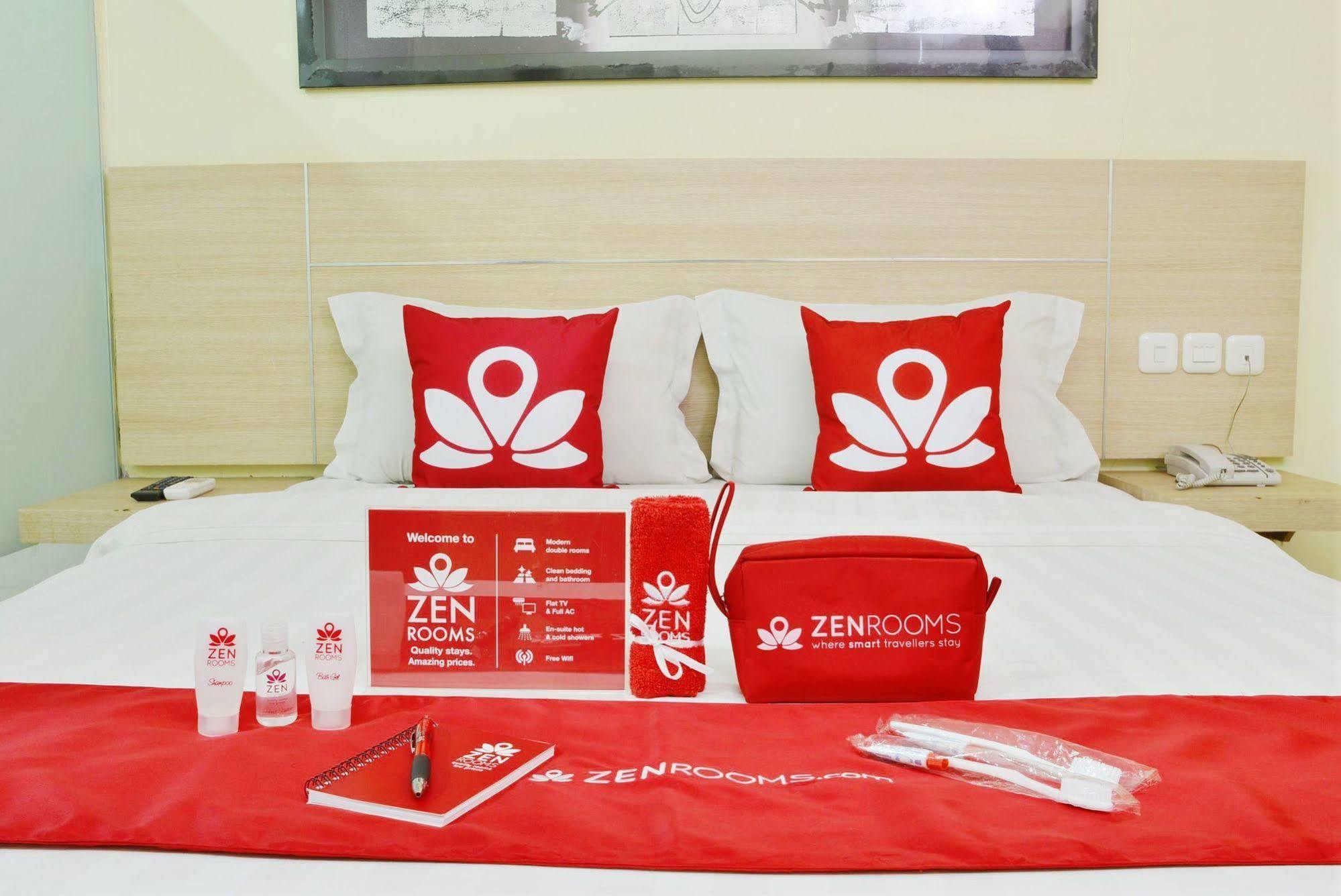 Zen Rujia Pecenongan Hotel