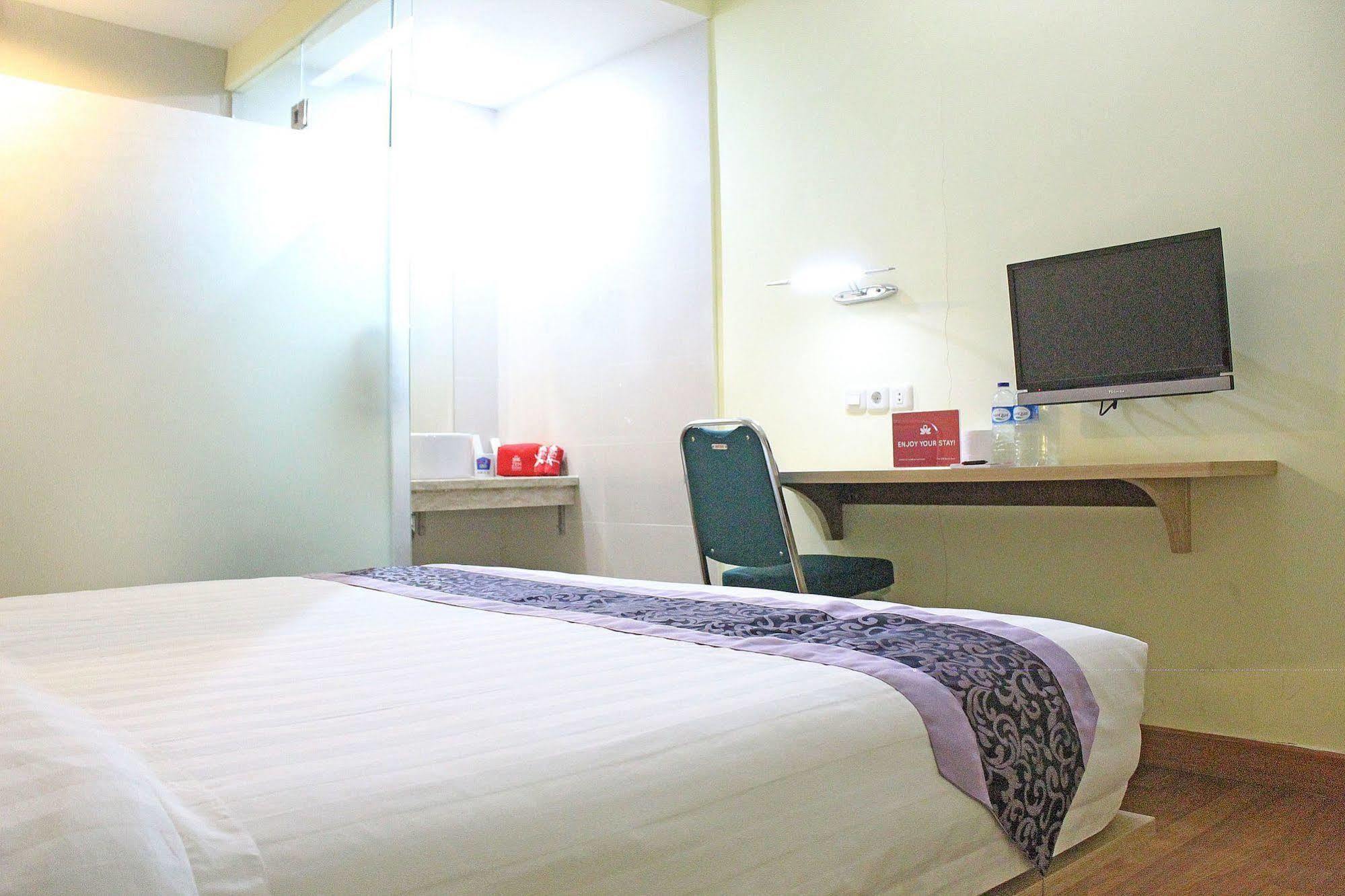 Zen Rujia Pecenongan Hotel 2*