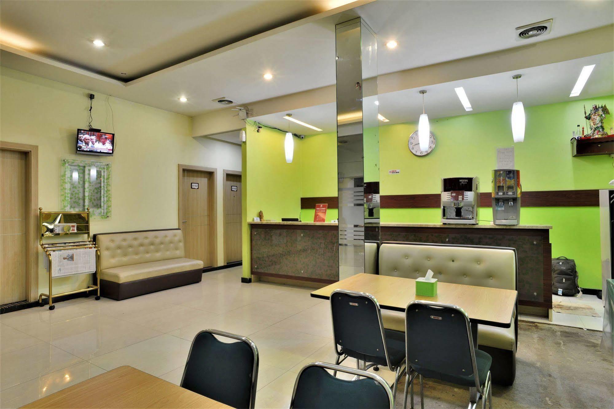 Hotel Zen Rujia Pecenongan Jakarta