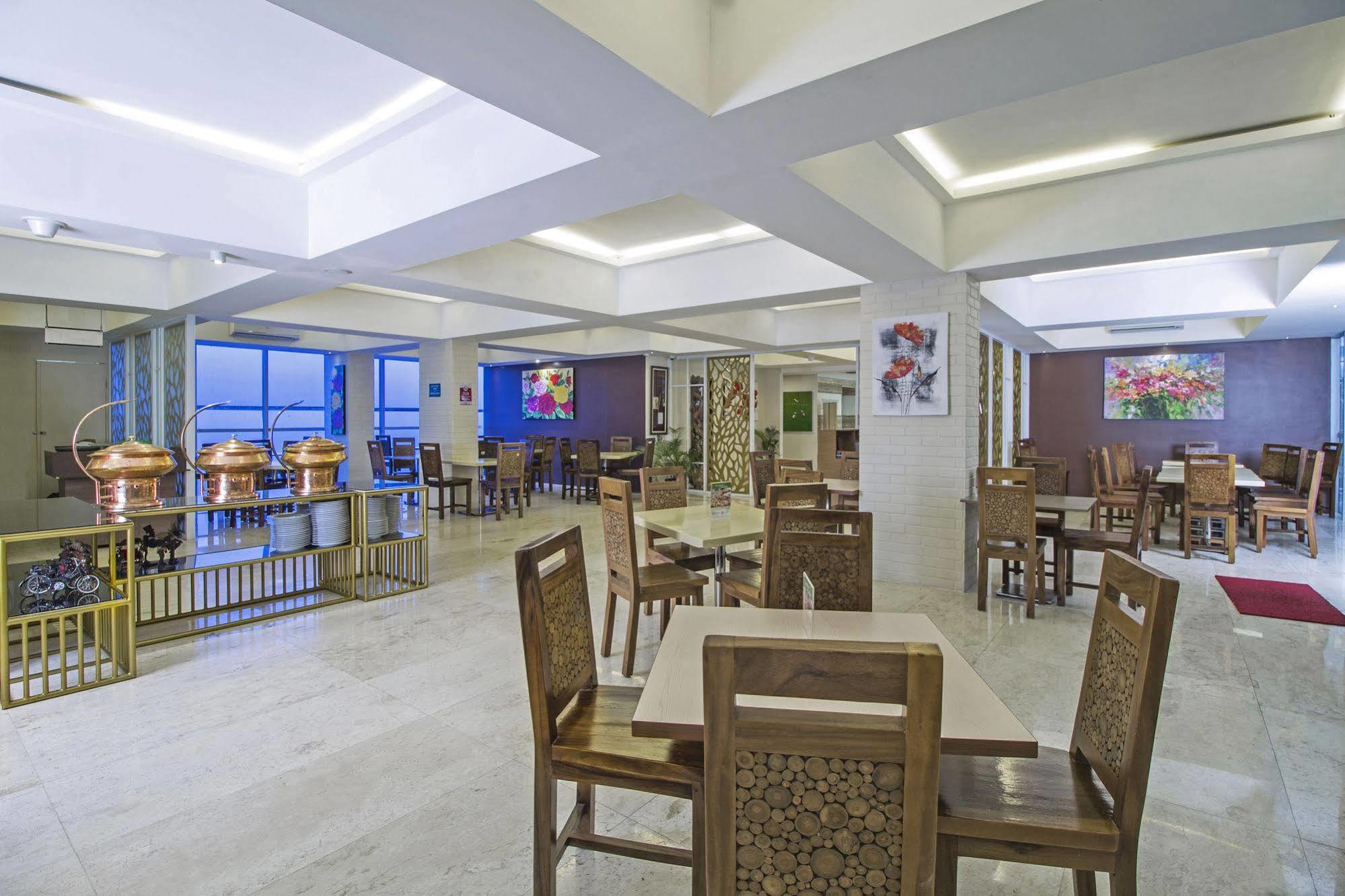 Reddoorz Premium @ Thamrin Kebon Sirih