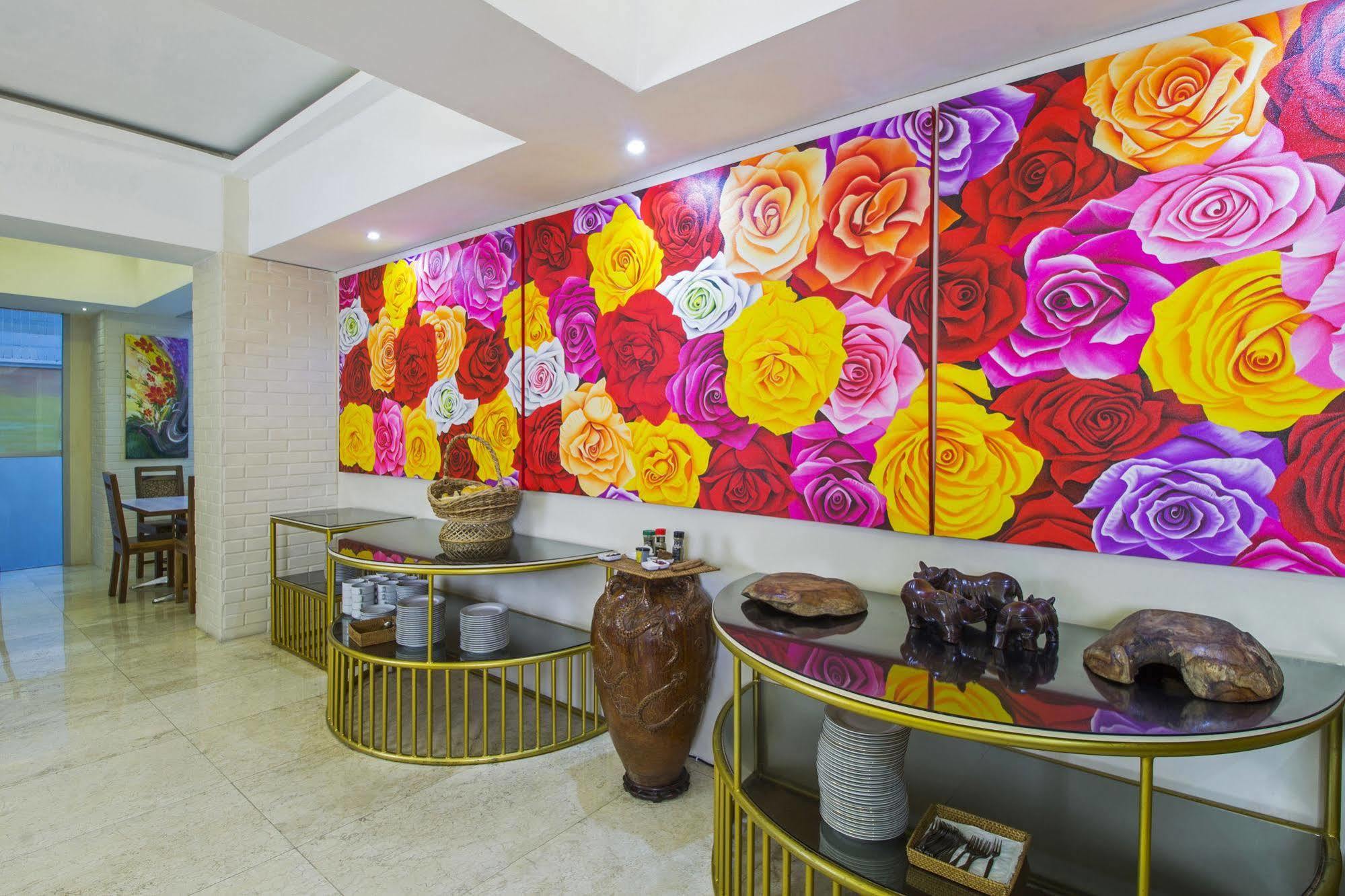 Hotel Reddoorz Premium @ Thamrin Kebon Sirih Jakarta