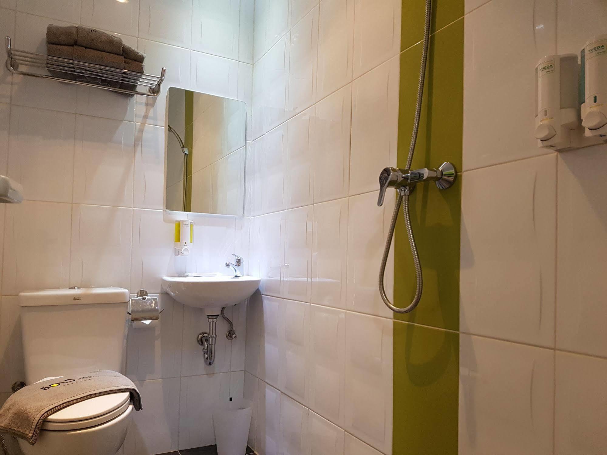 Bold Hotel Jakarta Hotel 2*