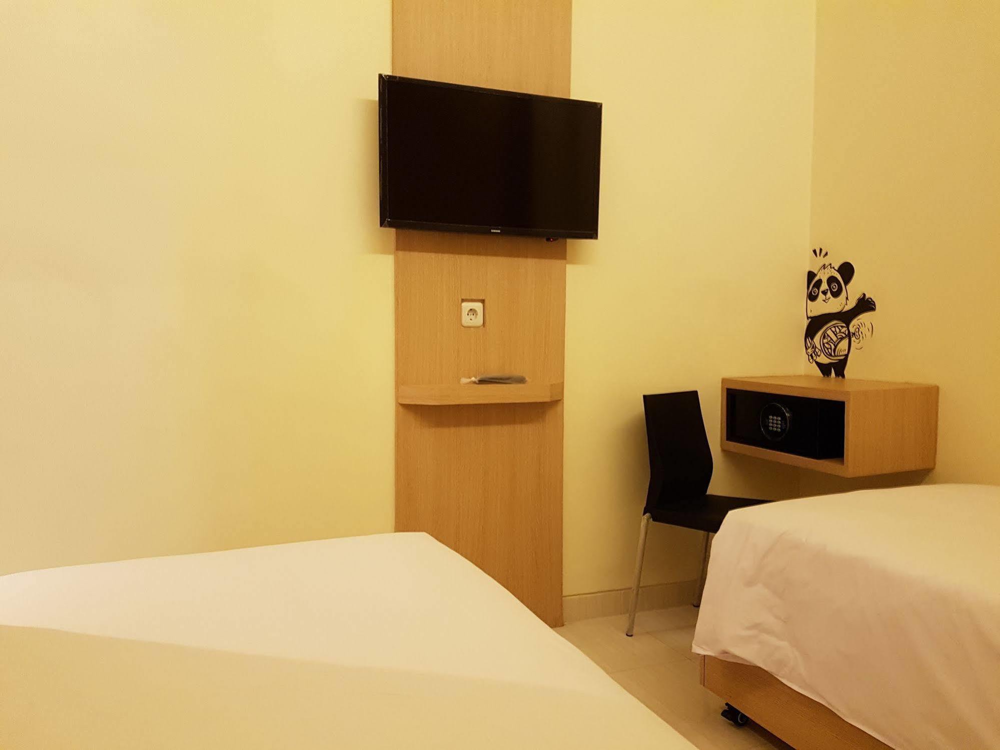 Bold Hotel Jakarta 2* Jakarta