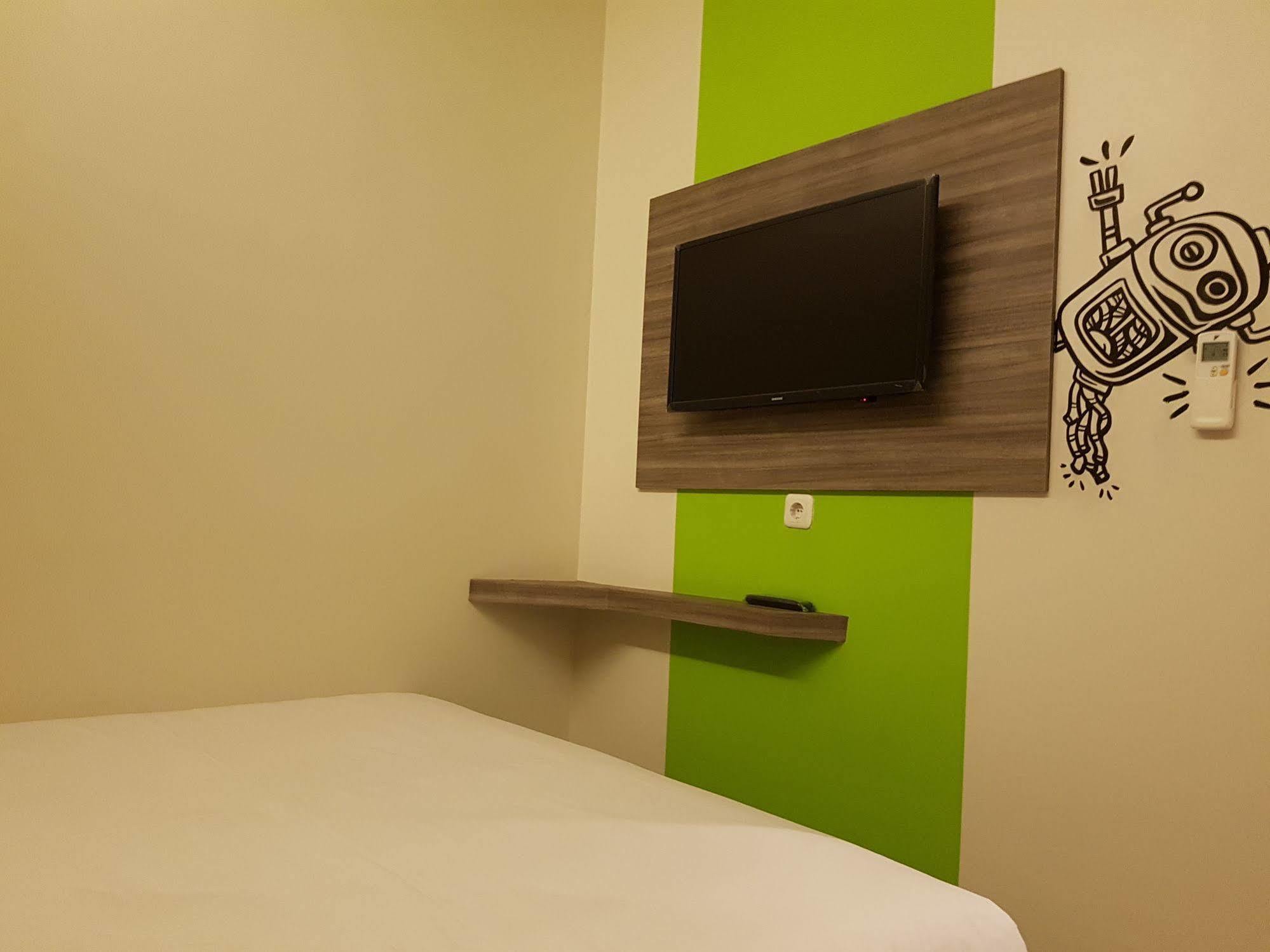 Hotel Bold Hotel Jakarta