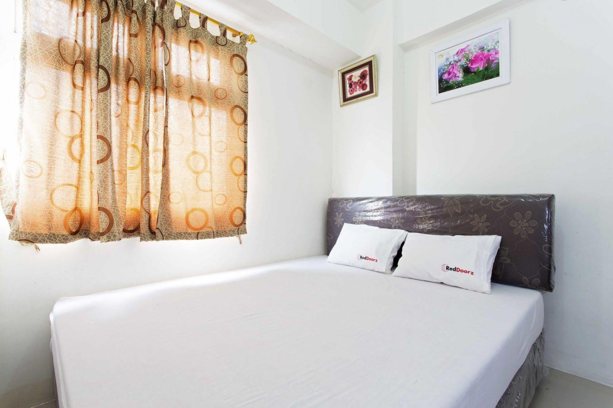 Guest house Reddoorz @ Pramuka