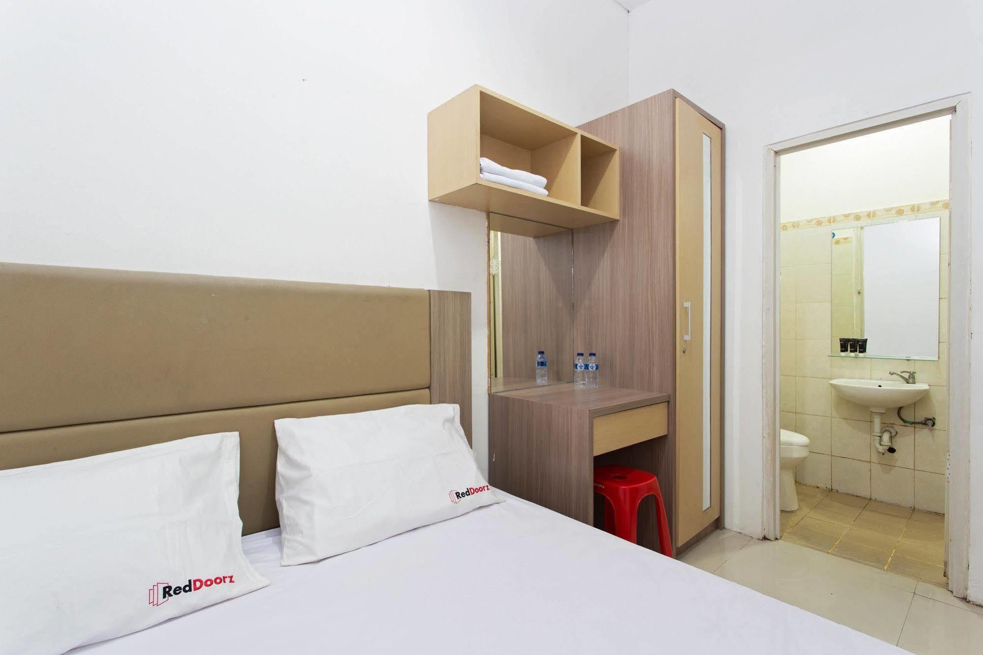 Reddoorz @ Kebon Kacang Jakarta