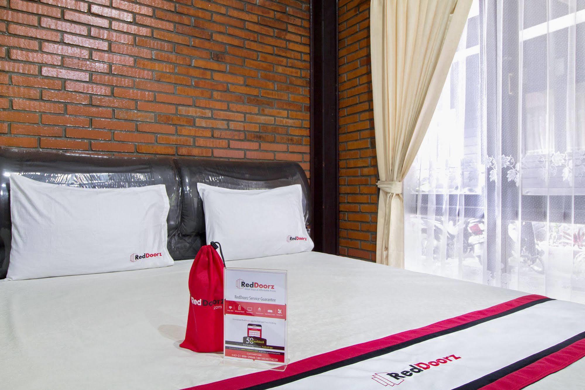 Reddoorz @ Cilandak Timur Jakarta