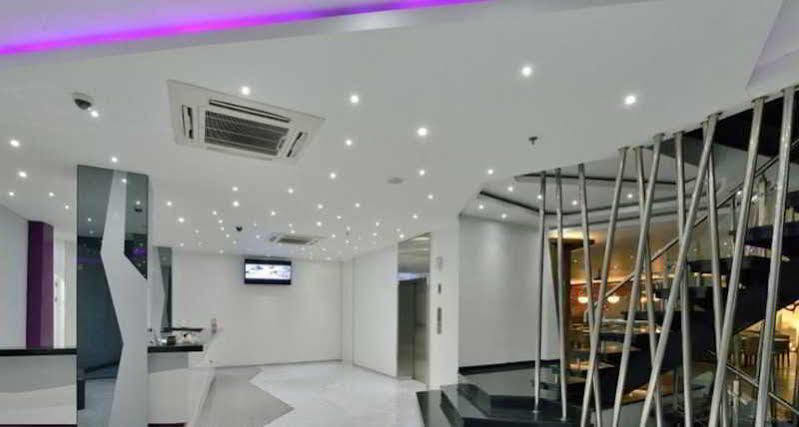 Hotel Oak Tree Mahakam Jakarta