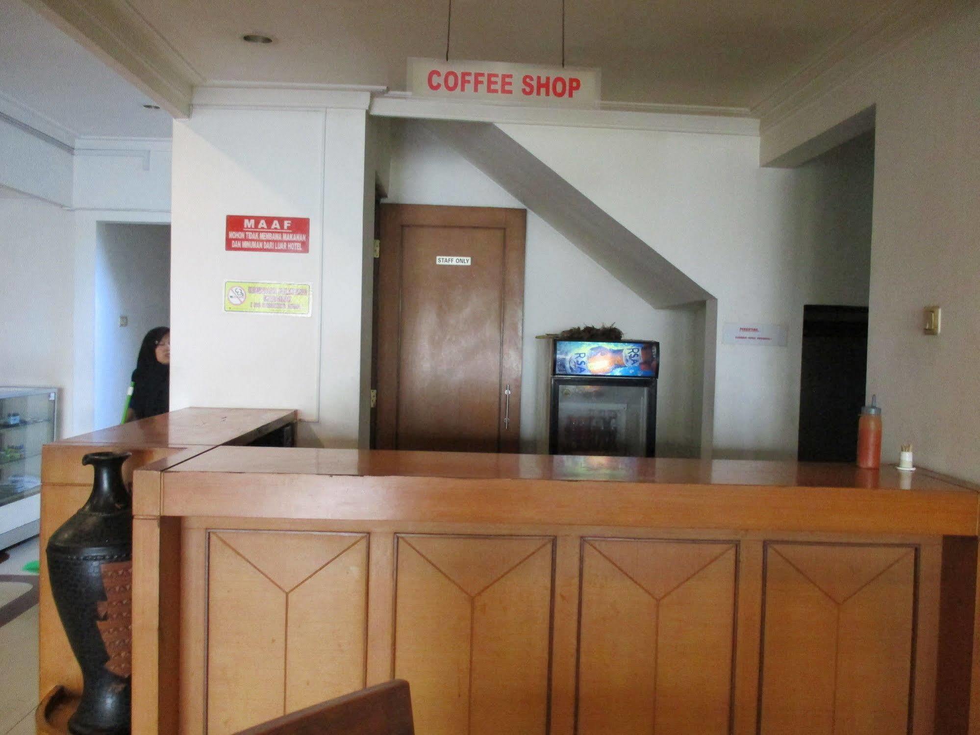 Hotel Caravan Tanah Abang 2*