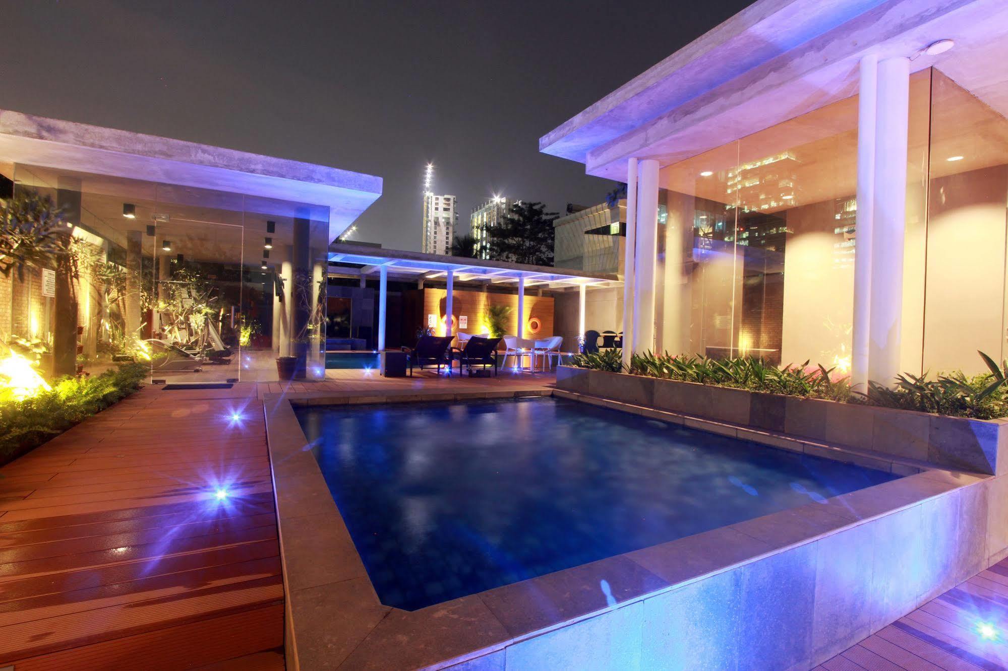 Ra Premiere Simatupang Jakarta