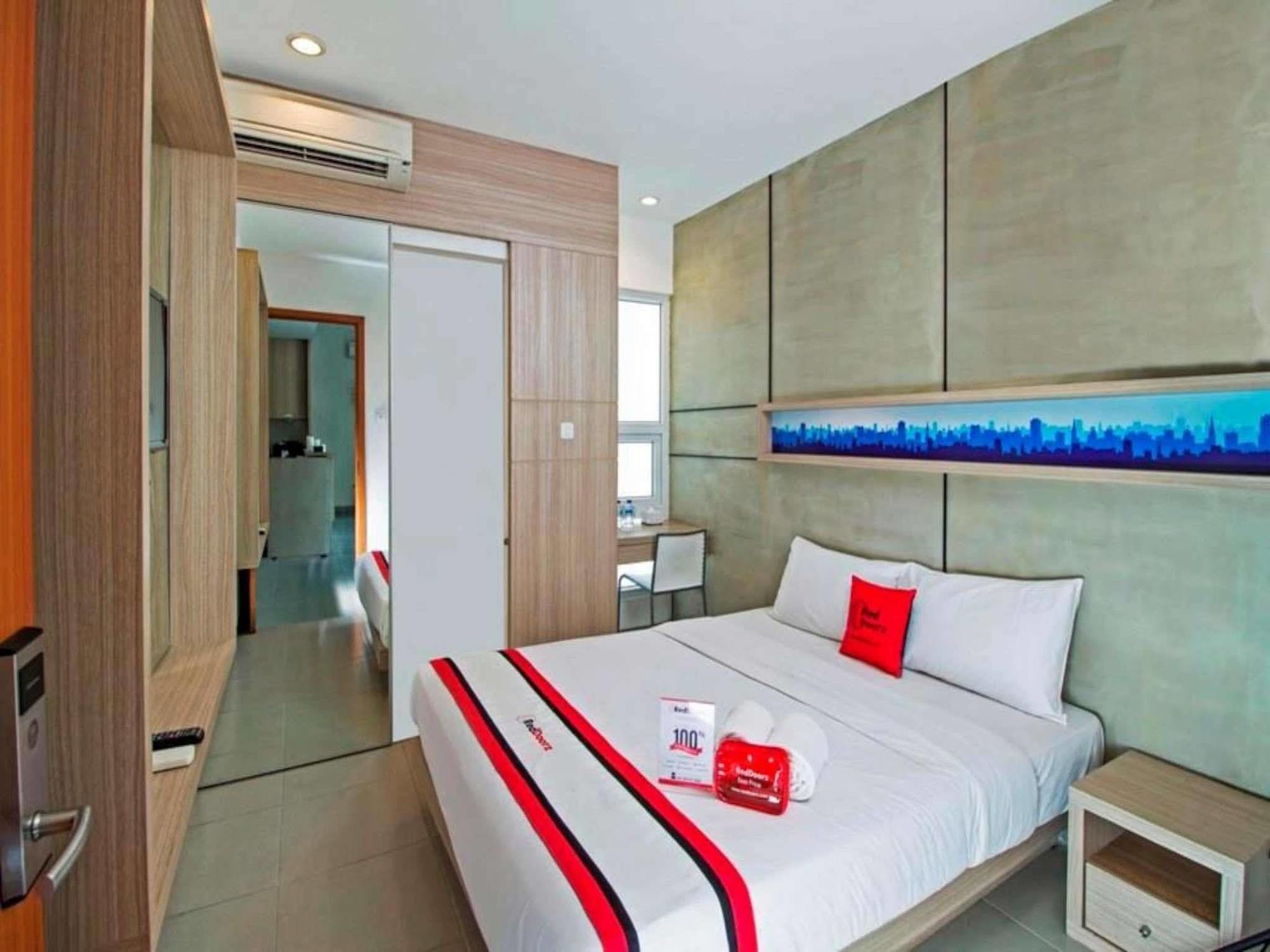 Reddoorz Plus @ Setiabudi Eight