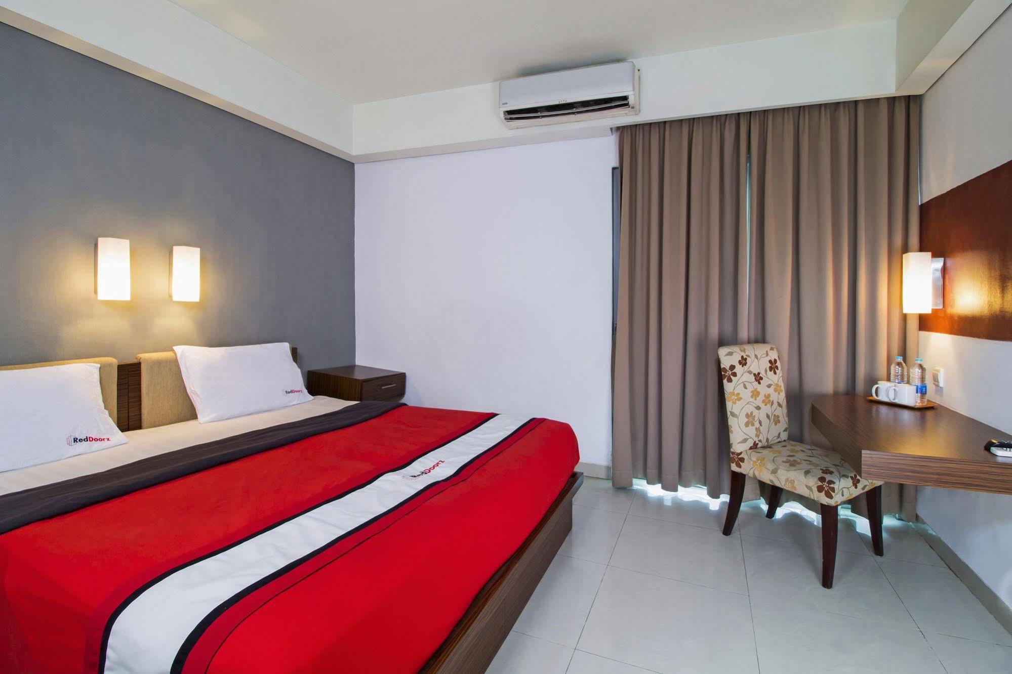 Rumah tetamu Reddoorz Near Rs Pertamina Jakarta