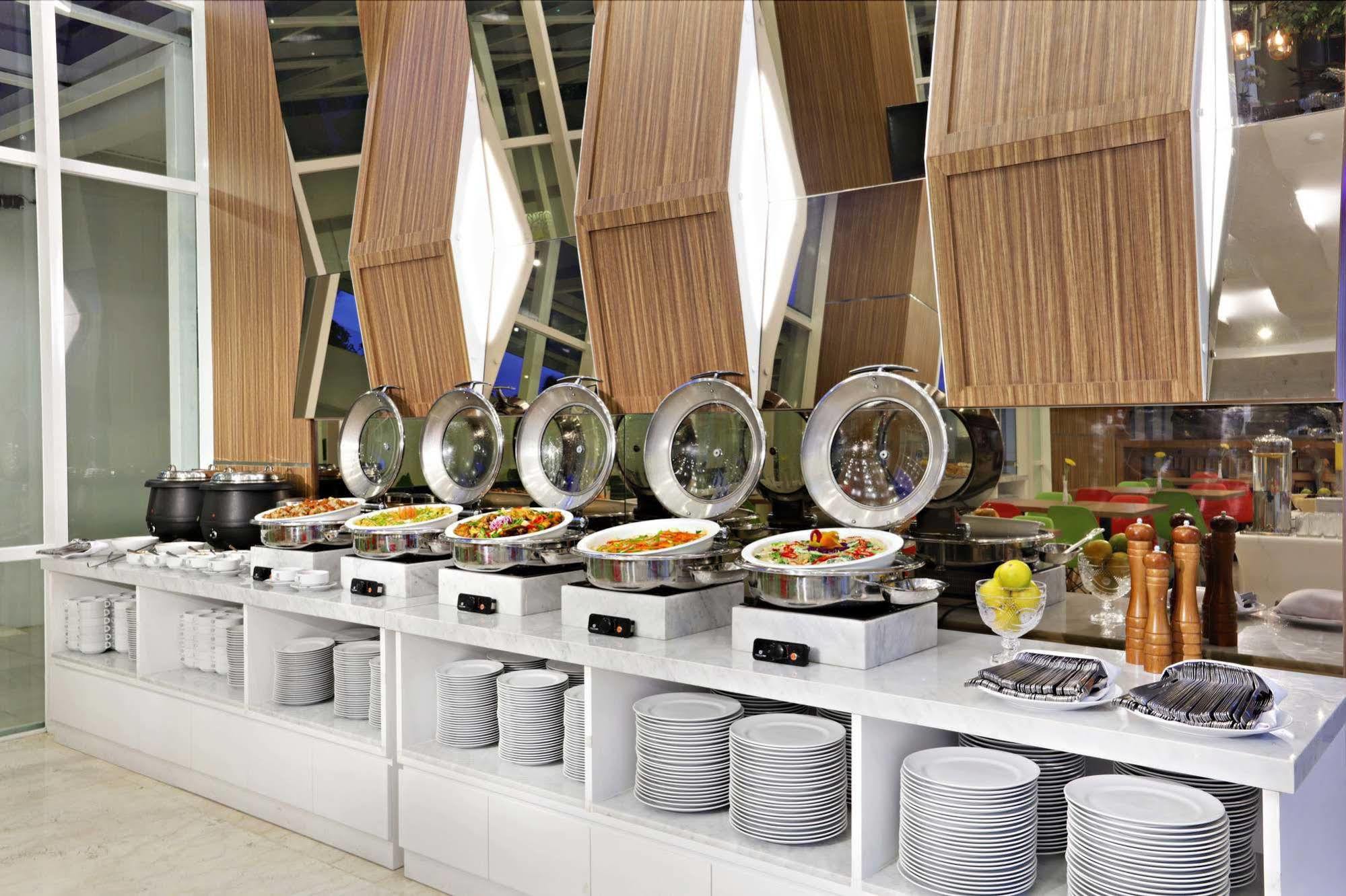 Cordela Senen Jakarta Hotel 3*