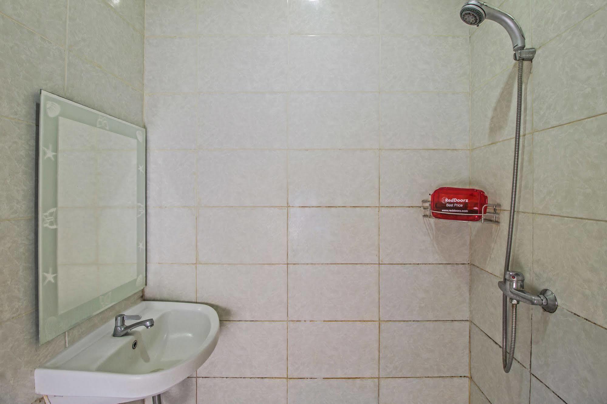 Casa de hóspedes Reddoorz @ Slipi Jaya 2*