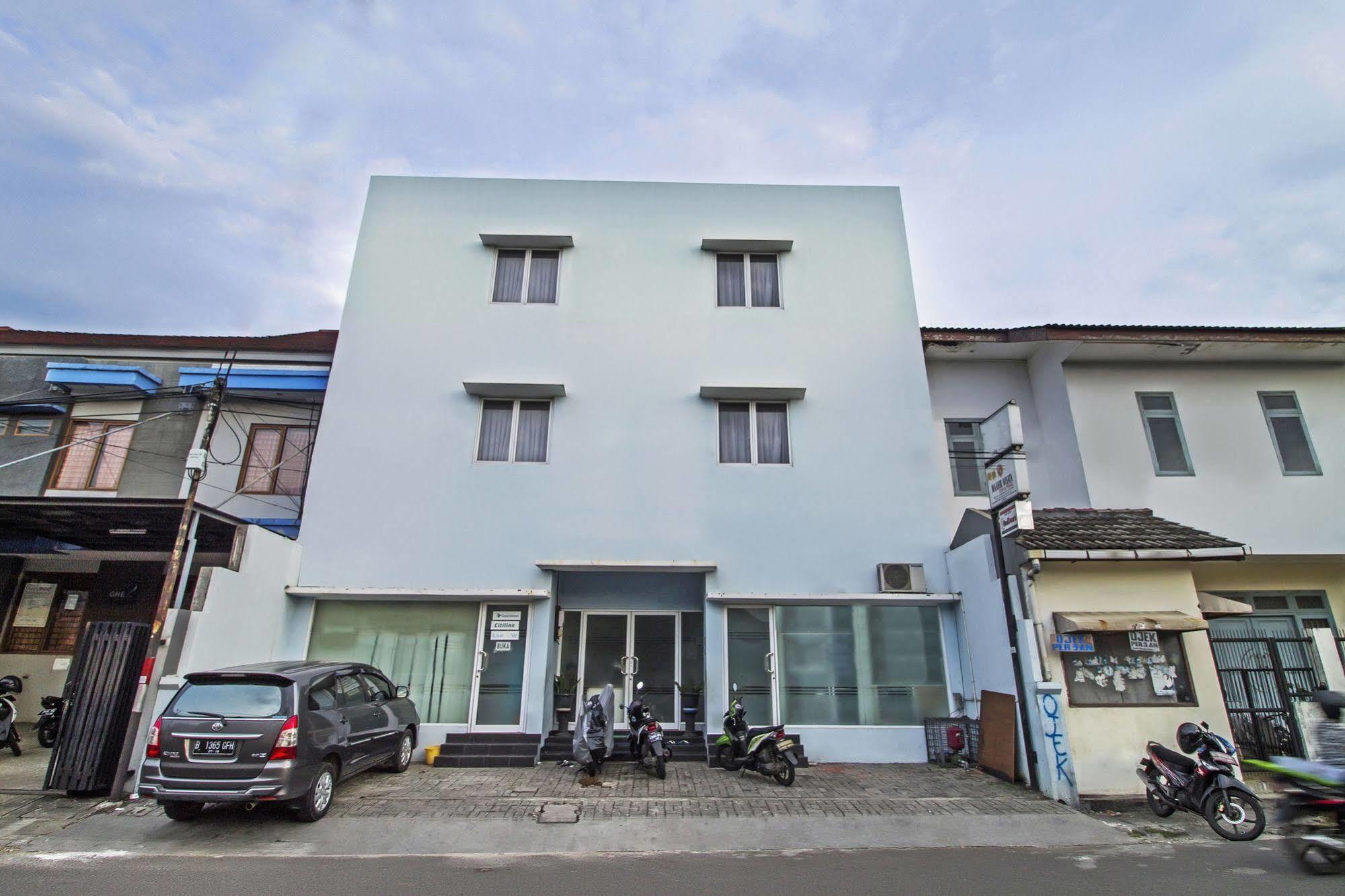 Reddoorz @ Slipi Jaya 2* Jacarta