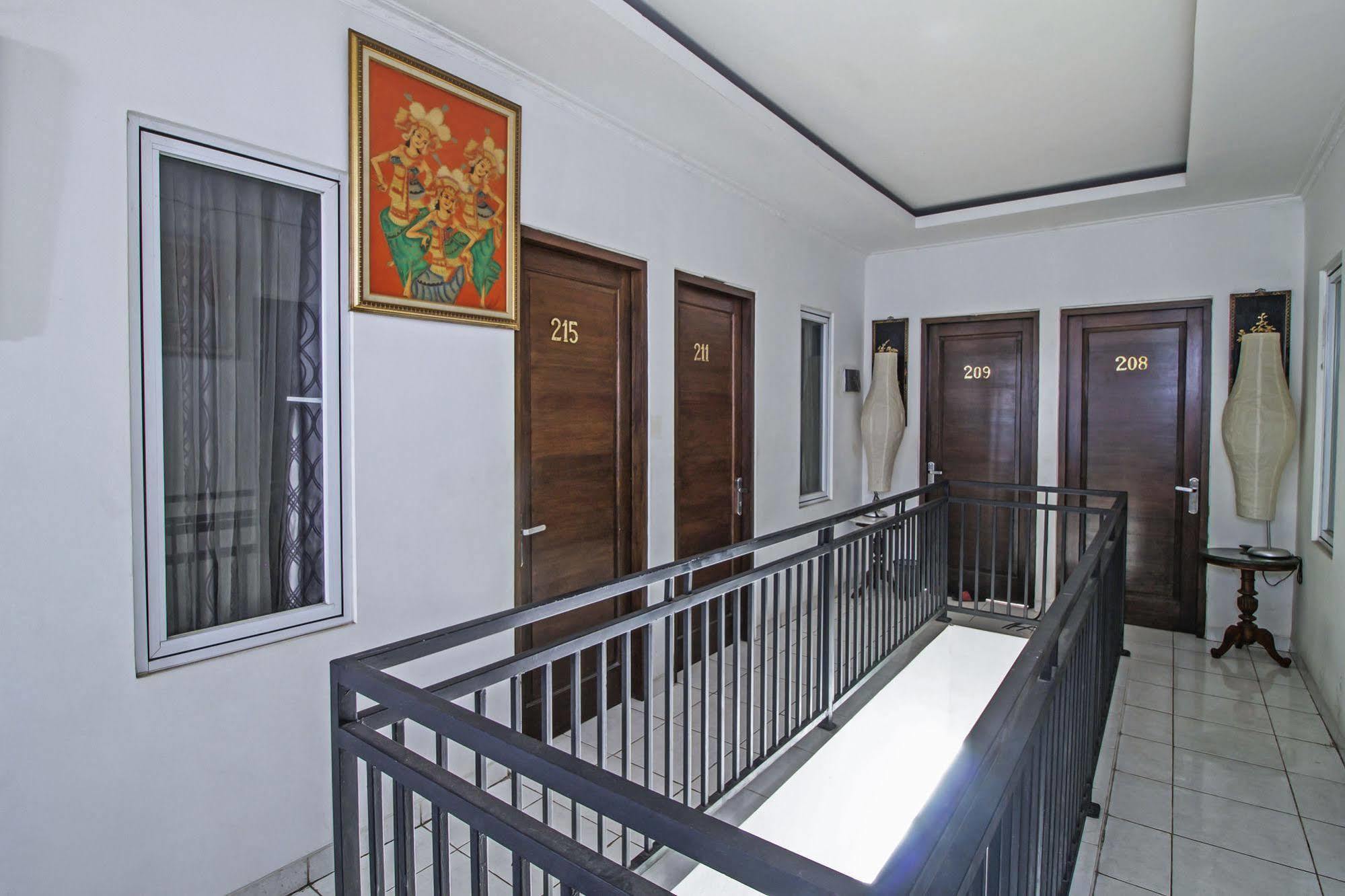 Reddoorz @ Slipi Jaya 2*