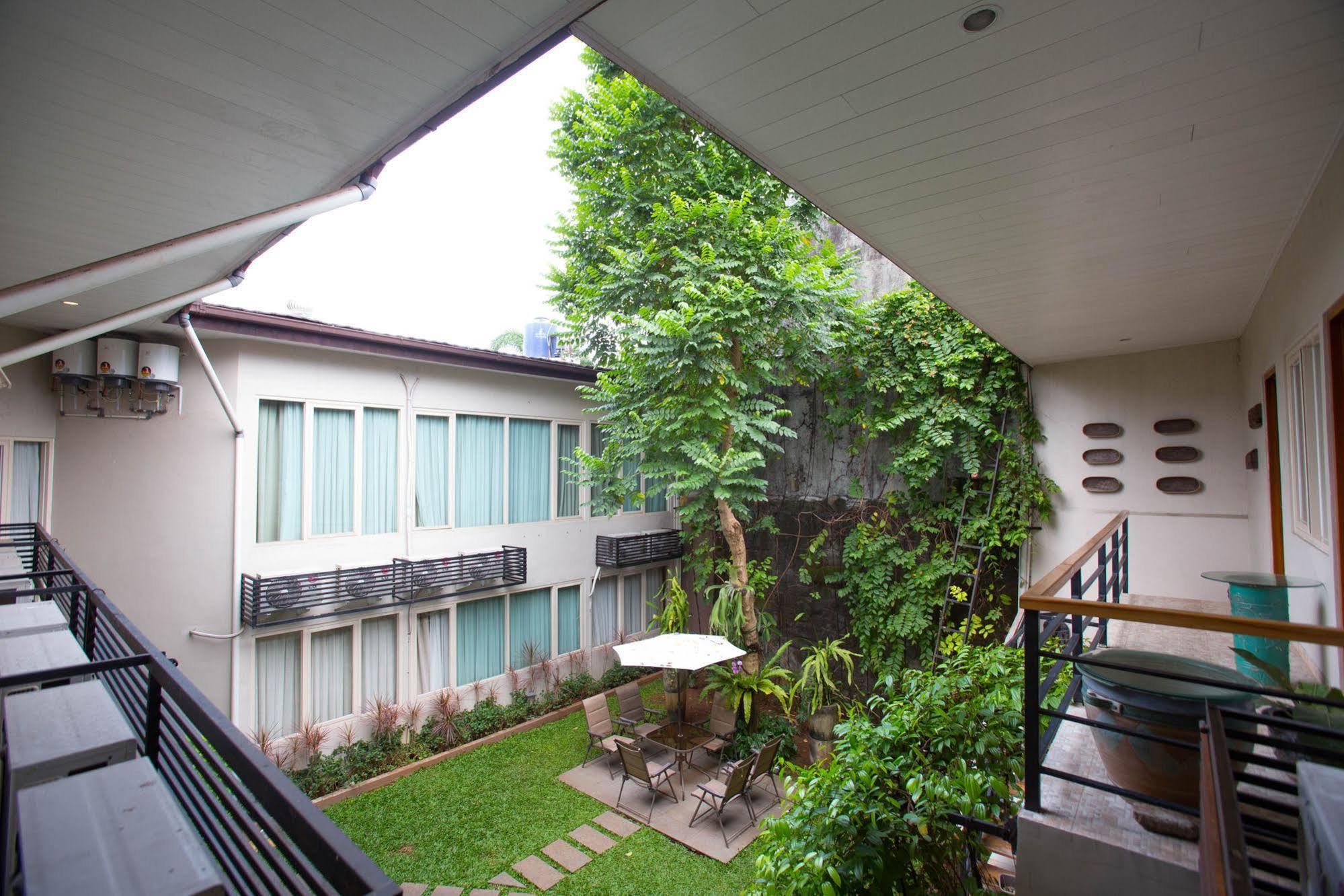 Reddoorz Plus @ Cipete Selatan Jakarta