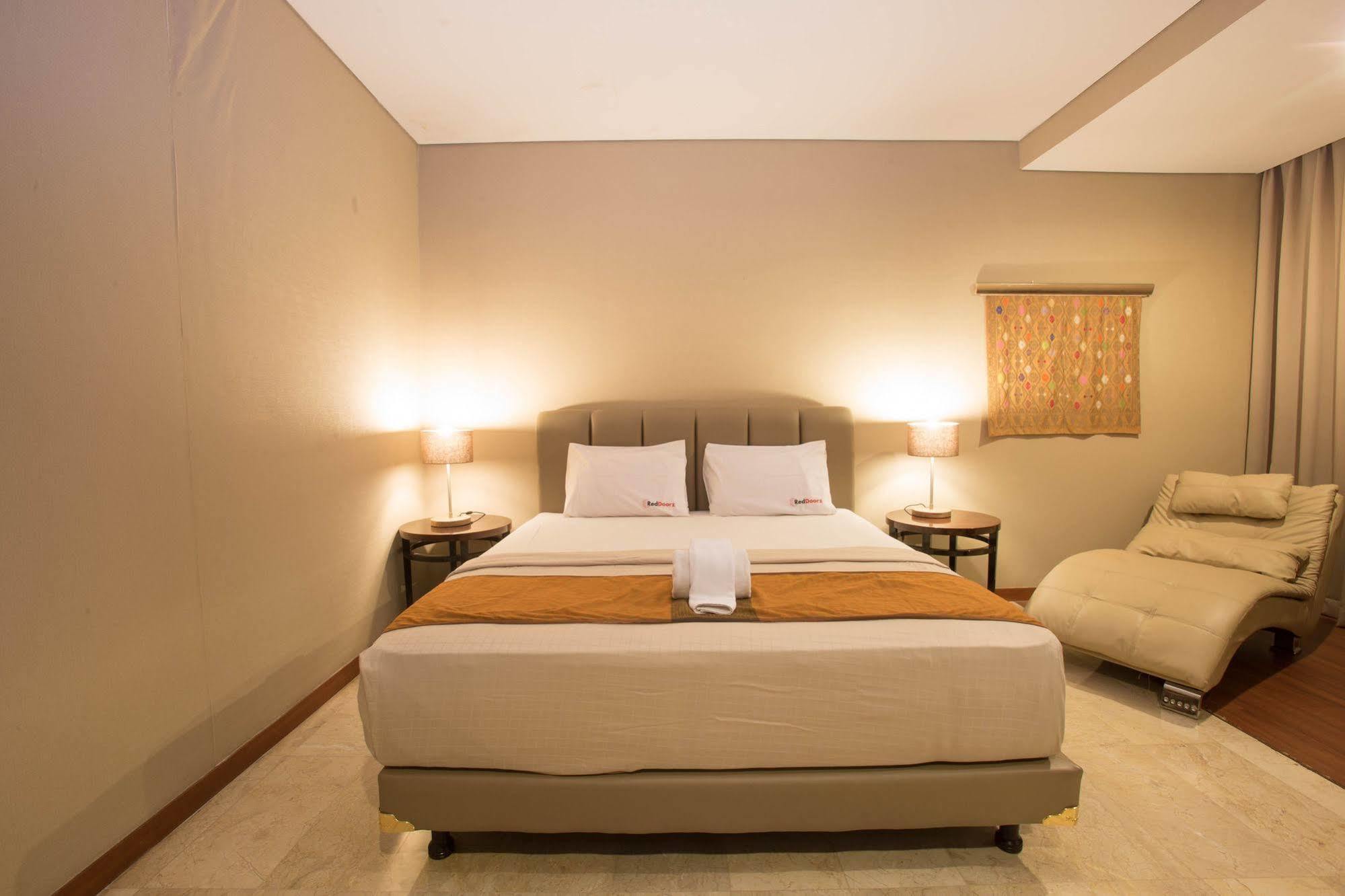 Guest house Reddoorz Plus @ Cipete Selatan
