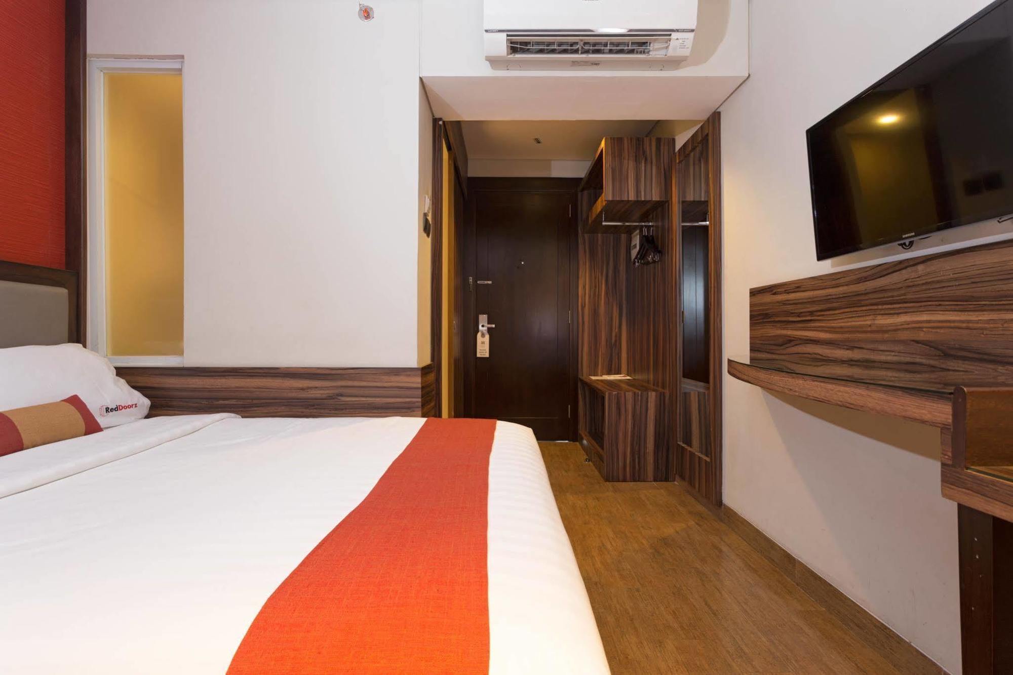 Guest house Reddoorz Near Blok M