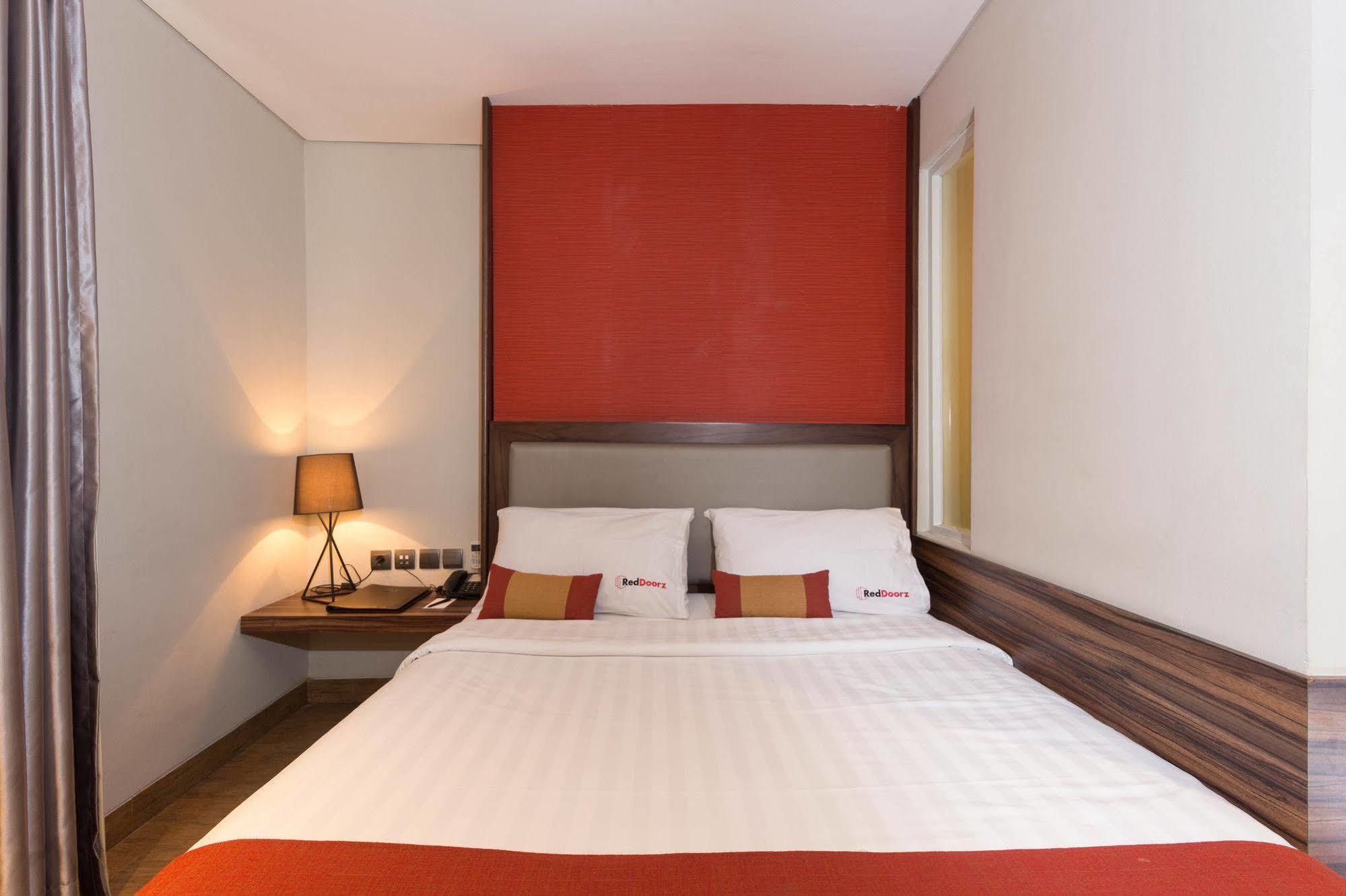 Reddoorz Near Blok M