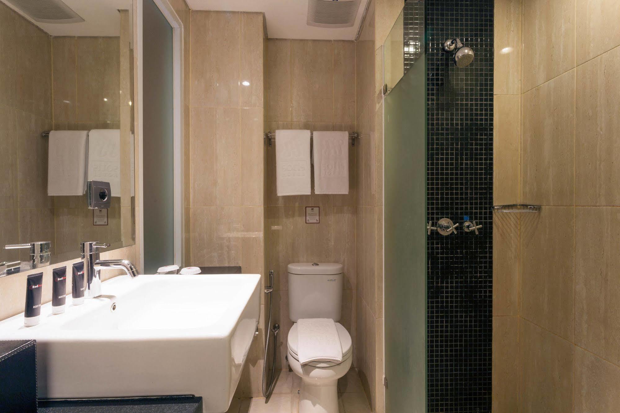 Guest house Reddoorz Near Blok M Jakarta