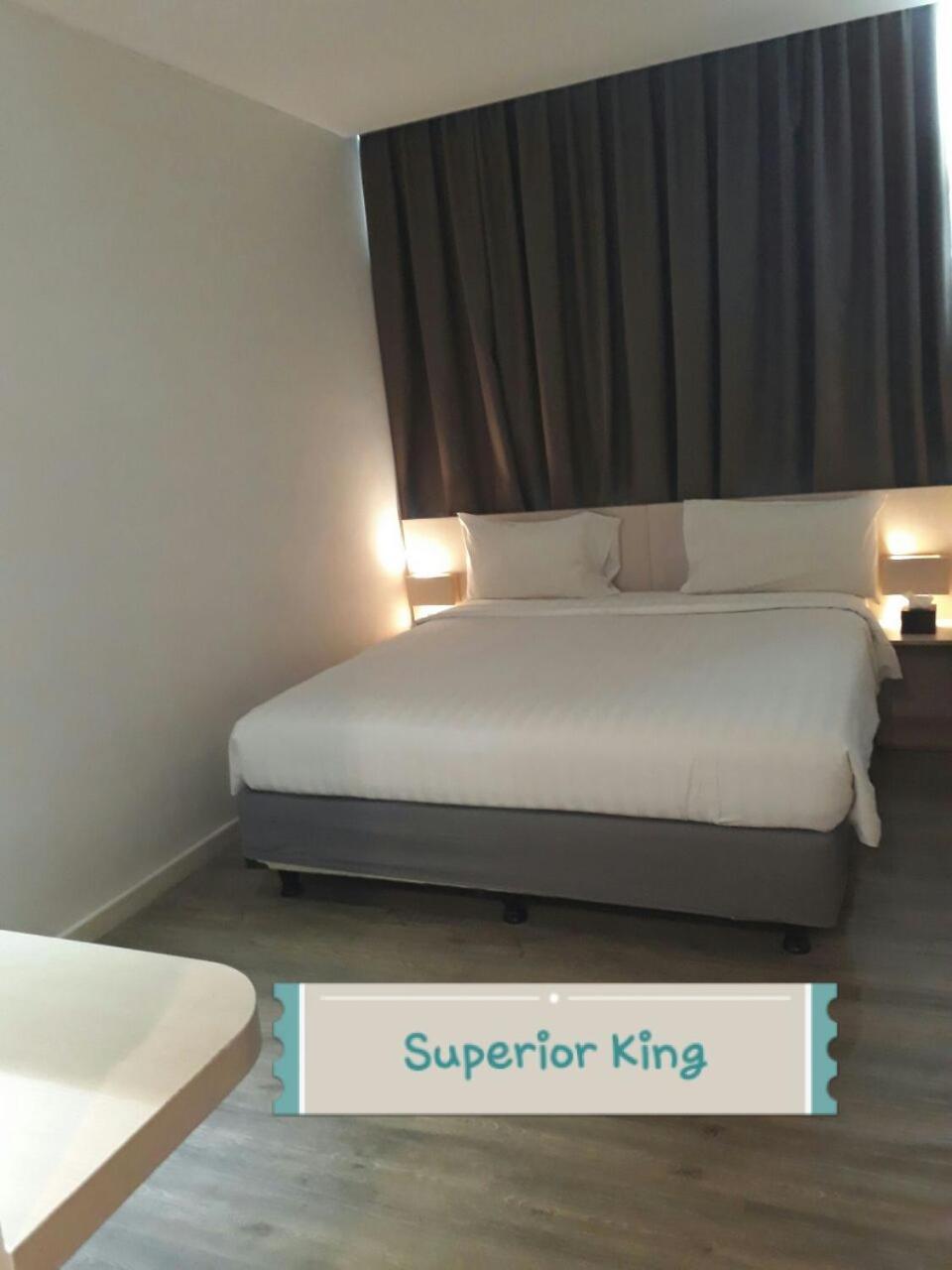 Hotel Ozone Pantai Indah Kapuk