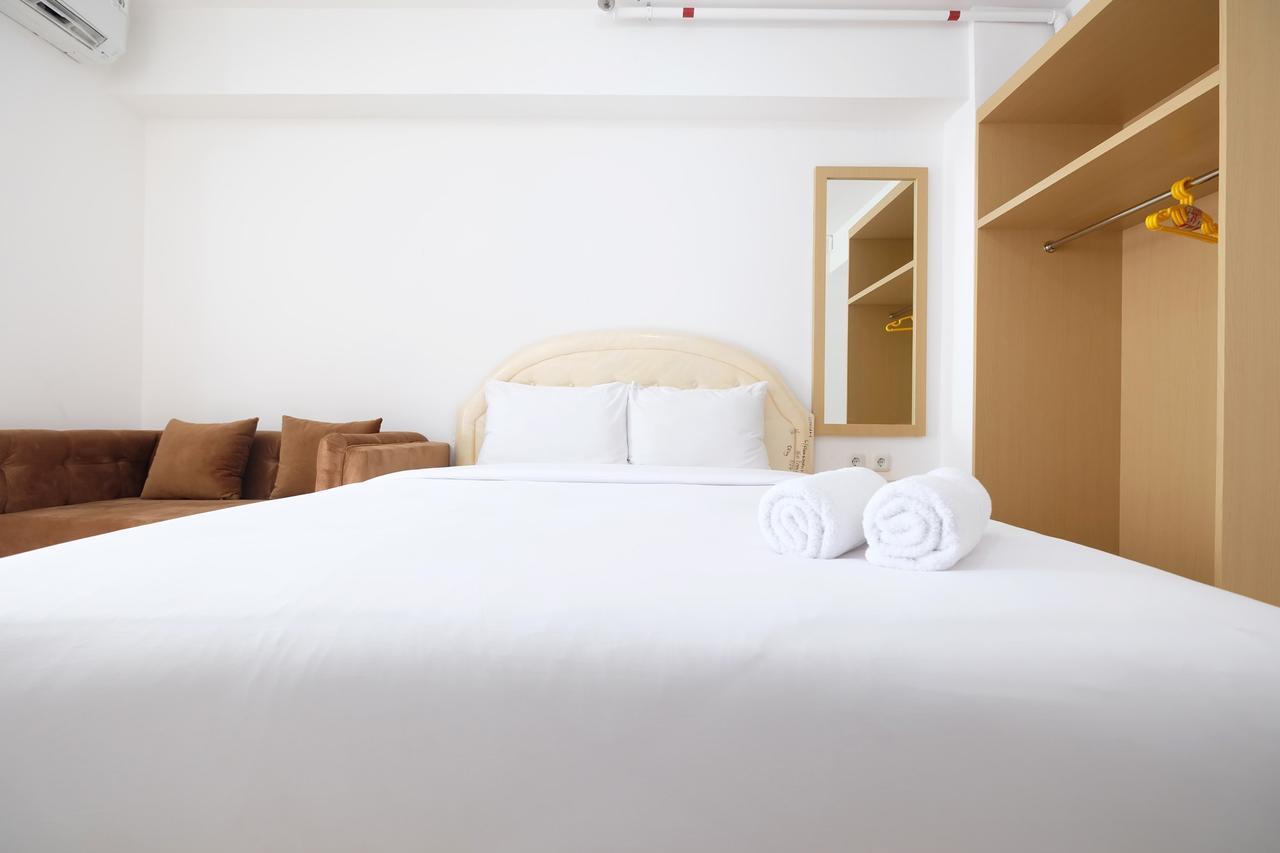 Apartment Affordable With Sofa Bed At Bassura By Travelio Jakarta
