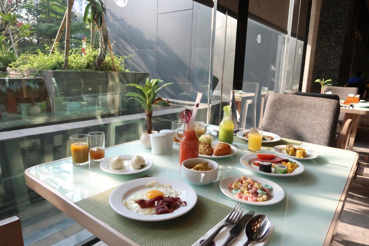 Grand Mercure Kemayoran Hotel 5*