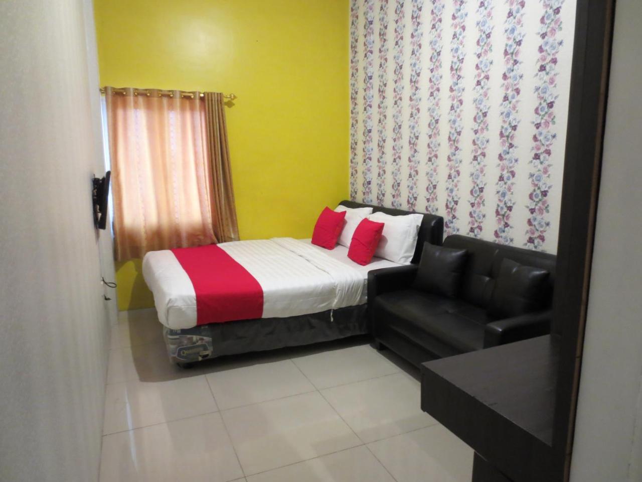 The Grand Palace Resident Motel 2*