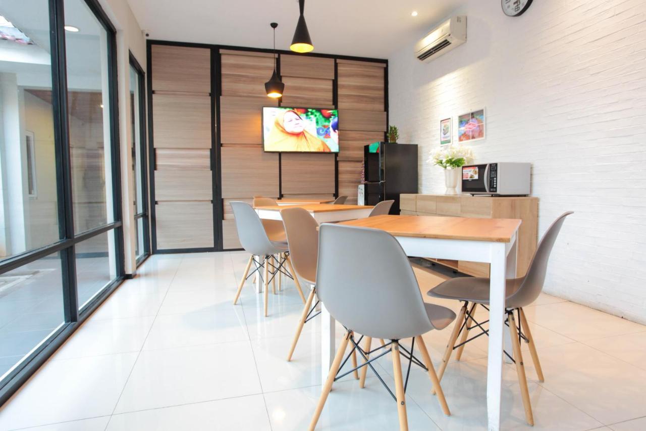 Legreen Supomo * Jakarta