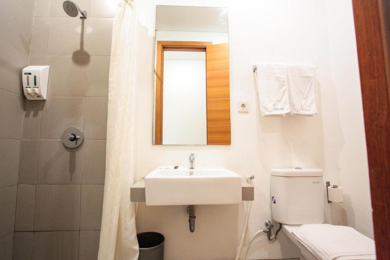 Legreen Kuningan Guest house *