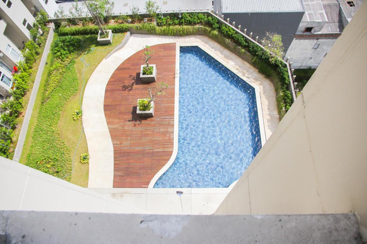 Splendor Pool View 2br Elpis By Travelio Apartment