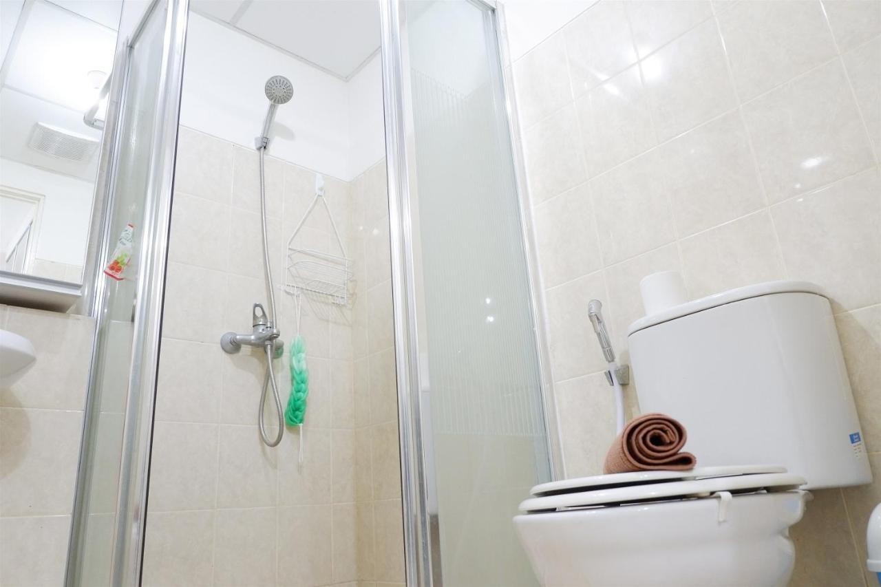 Homey 1br At The Wave Near Epicentrum Kuningan By Travelio * Jakarta