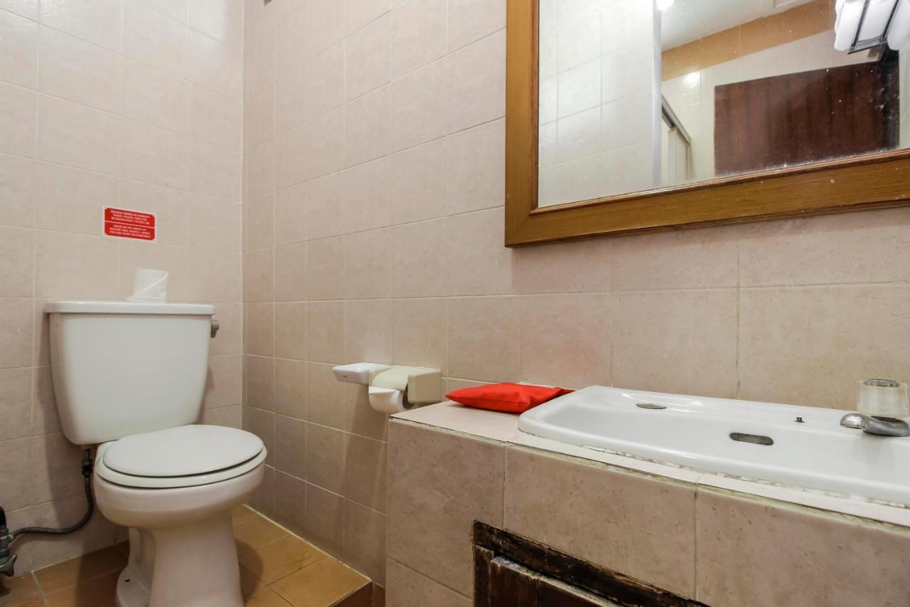 Guest house Reddoorz At Pitagiri Gbk Senayan 3*