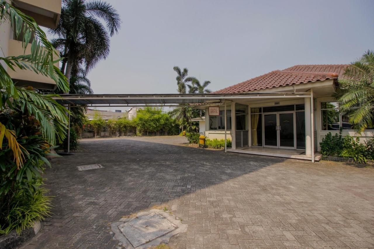 Guest house Reddoorz At Pitagiri Gbk Senayan 3*