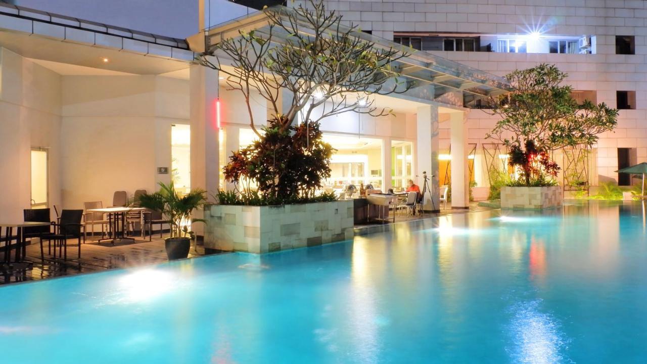 Hotel El 4*