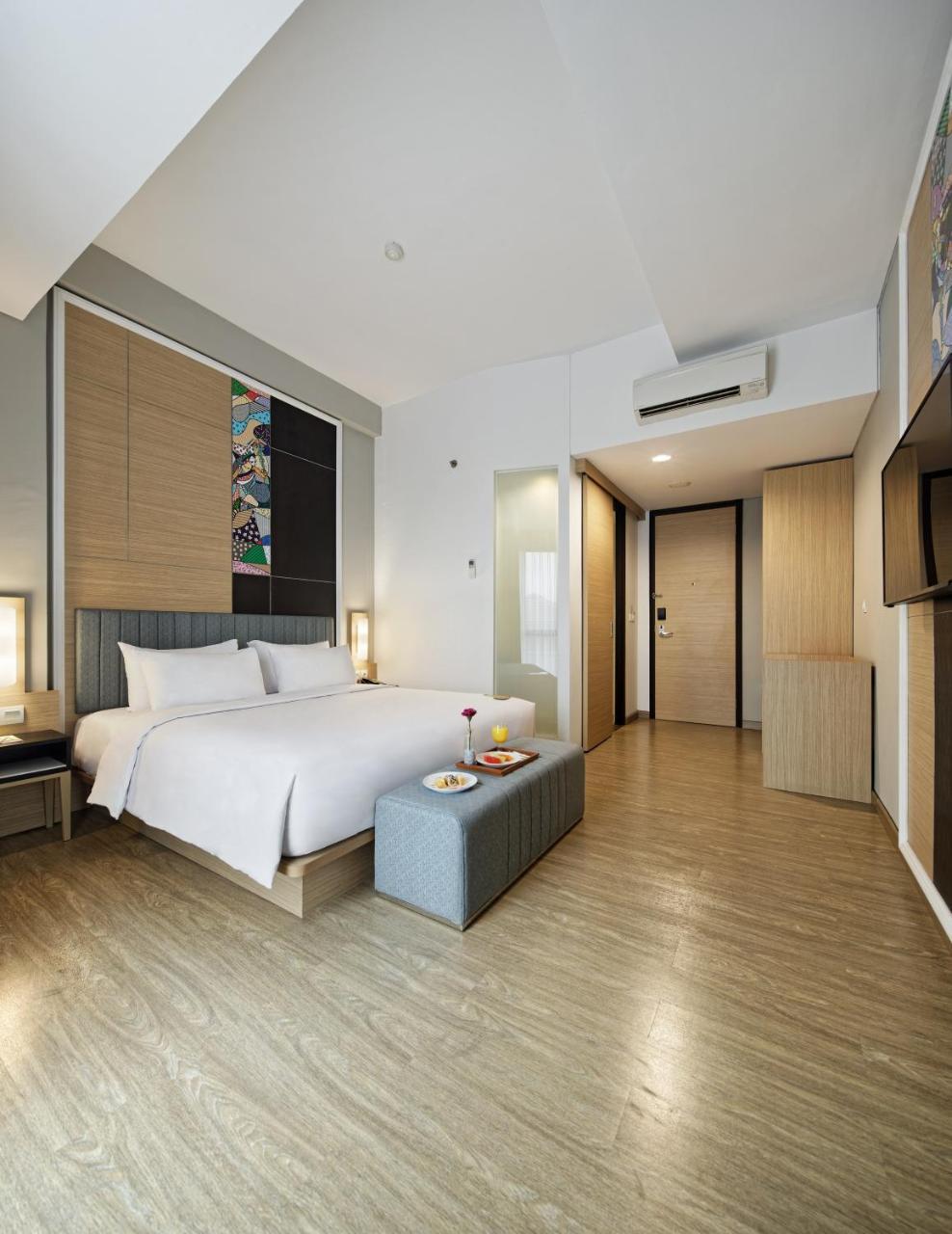 Maxone Platinum Hayam Wuruk Hotel