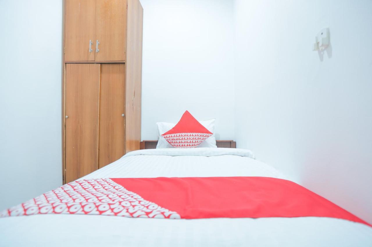 Oyo 150 Harmoni Hotel 2*