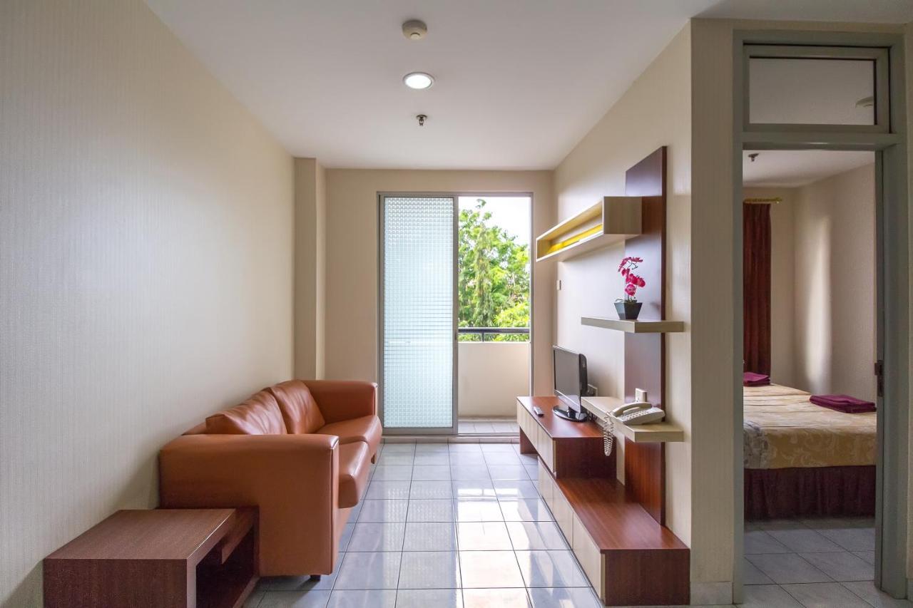Golden Sky Pluit Hotel