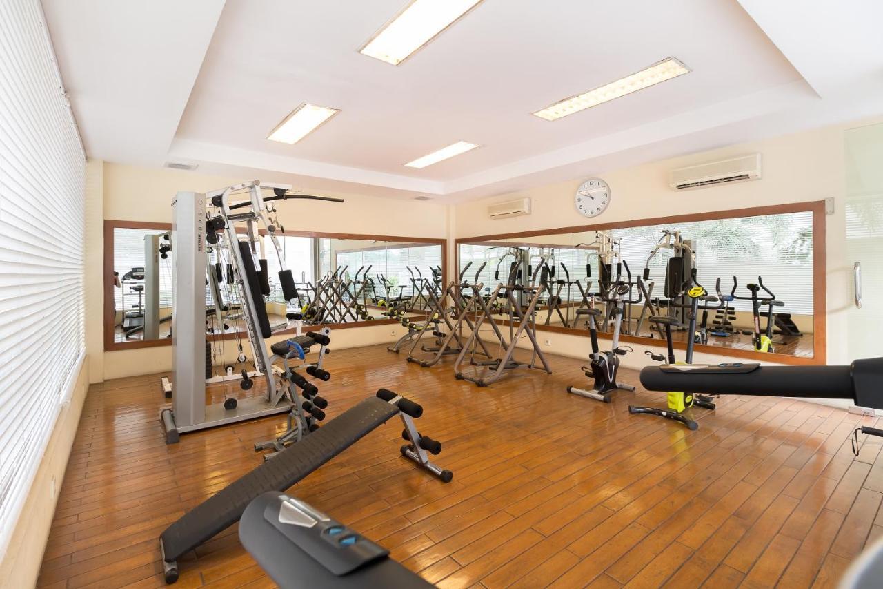 Hotel Golden Sky Pluit 3*