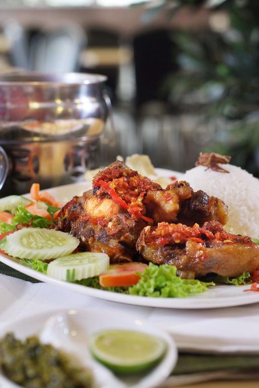 Hotel Royal Palm Hotel&conference Center Cengkareng Jakarta