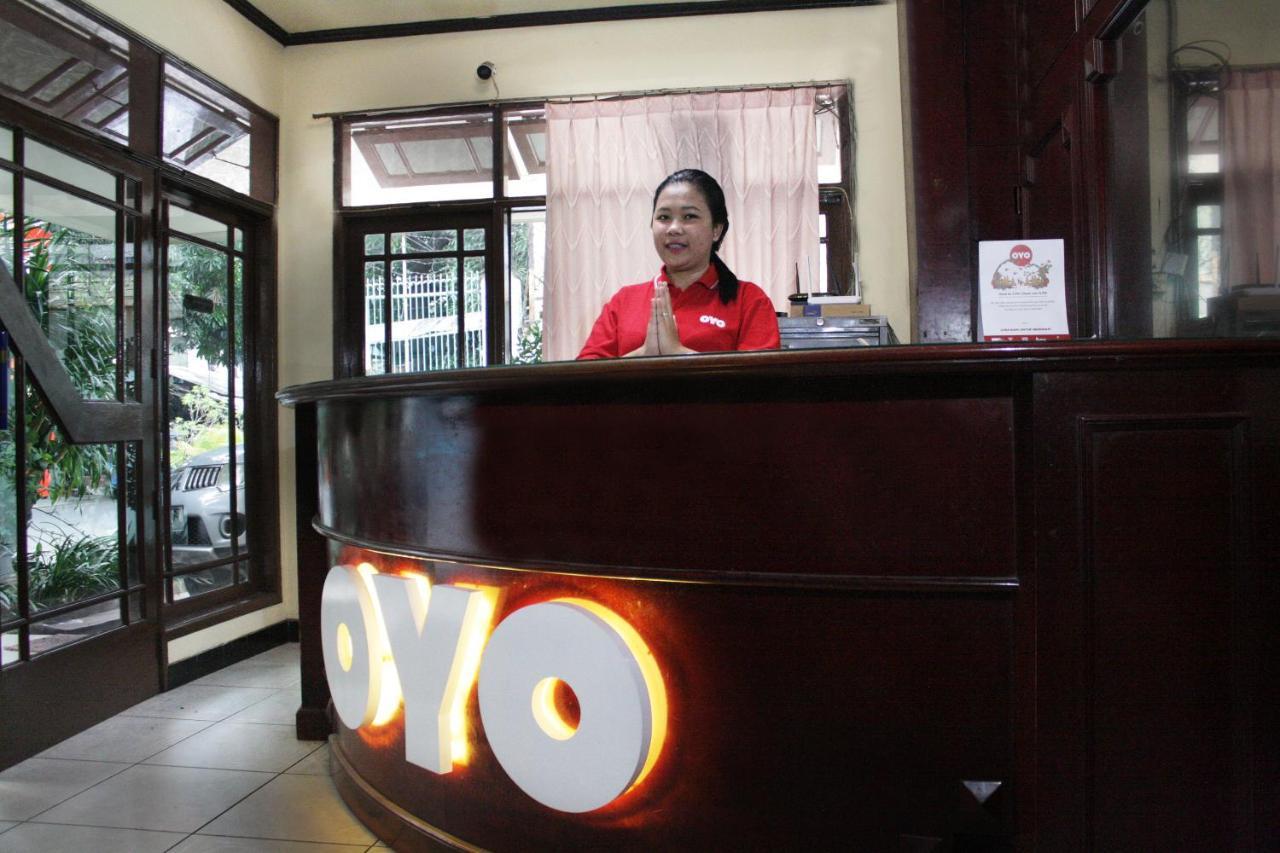 Vaccinated Staff - Oyo 181 Bintang Hotel