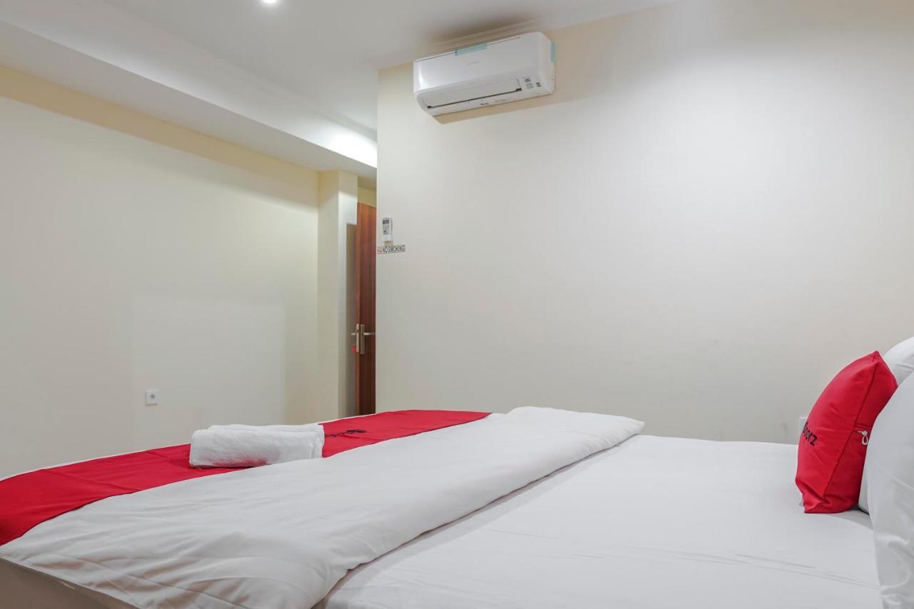 Reddoorz @ Jalan Biak Roxy Wisma tamu