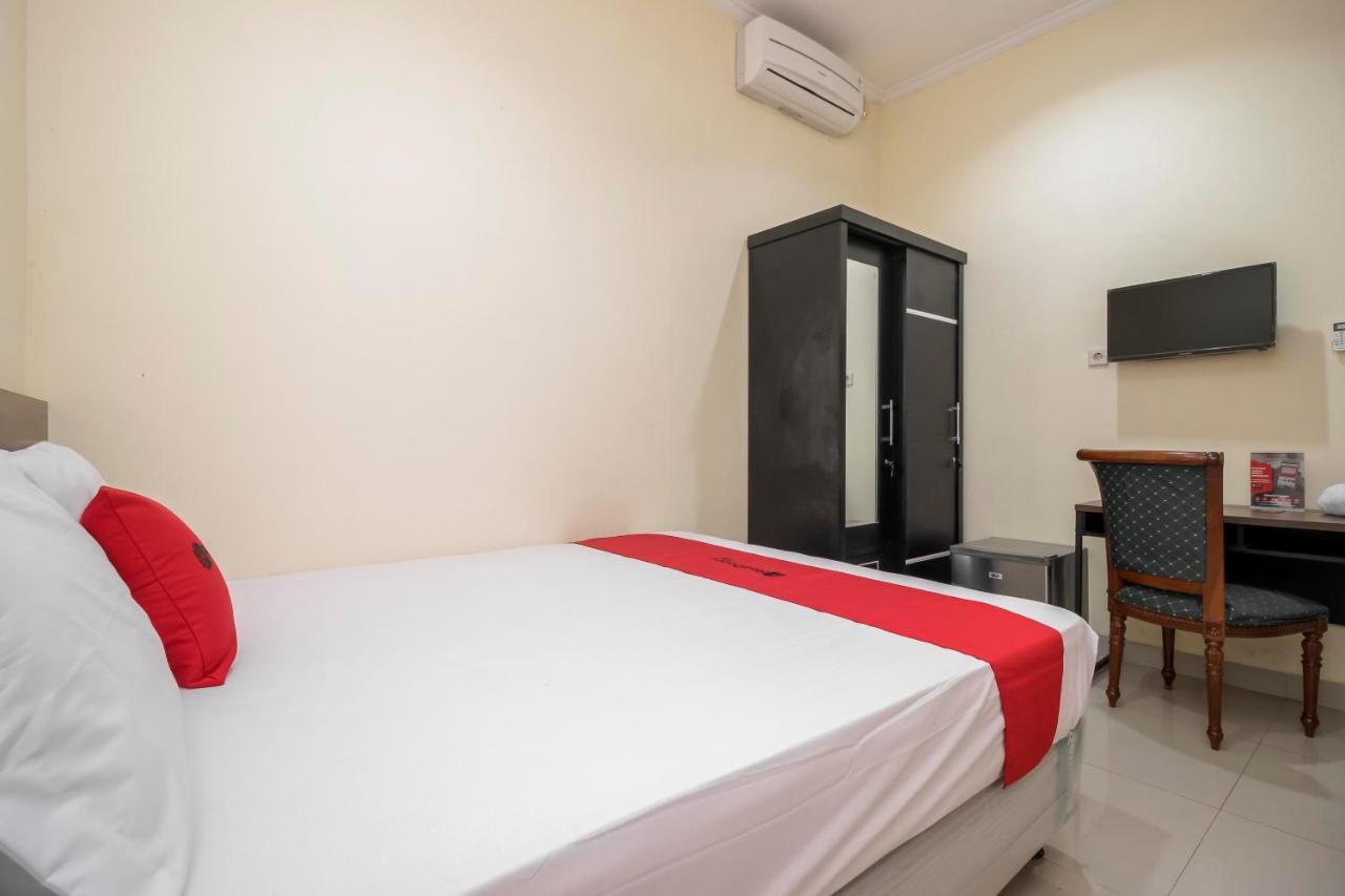 Reddoorz @ Meruya 2 Guest house