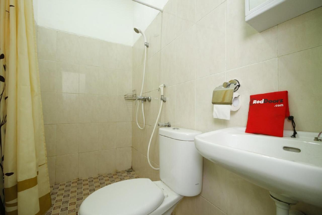 Reddoorz Near Plaza Indonesia Gasthof Jakarta