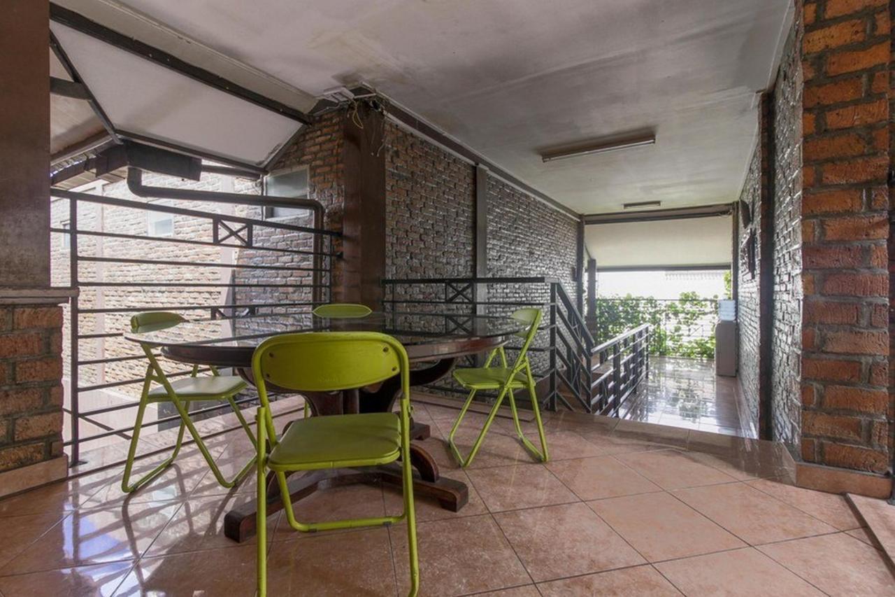 Casa de hóspedes Reddoorz At Ampera Raya Jacarta