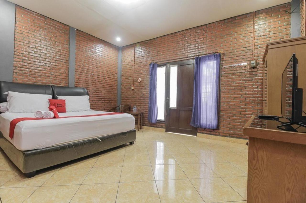 Reddoorz At Ampera Raya Jakarta