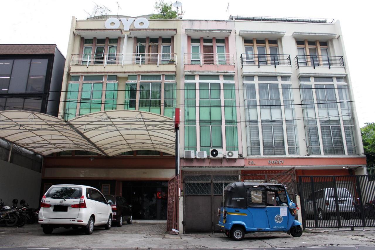 Oyo 176 Near Cideng Virgo Hotel Jakarta