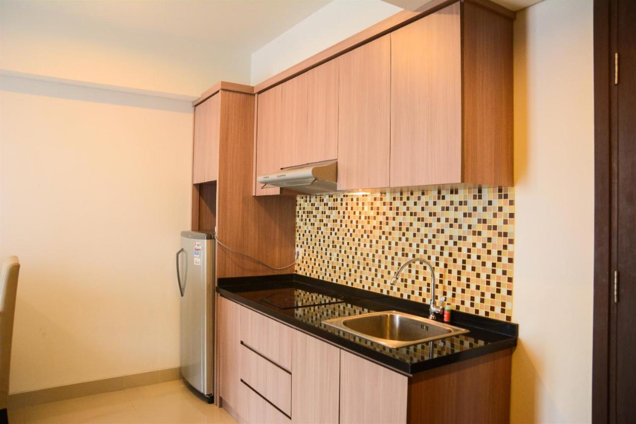 Cozy 1br H Near Mt Haryono By Travelio * Jakarta
