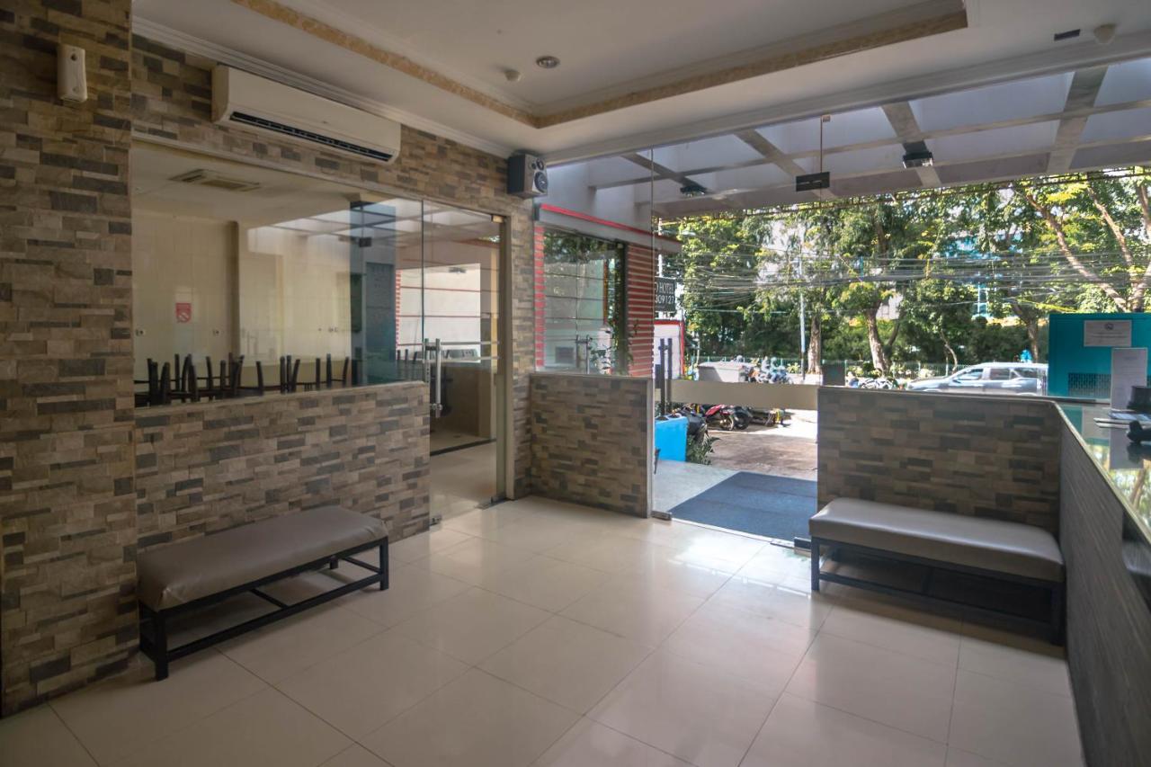 Reddoorz Near Rs Husada 2* Jakarta